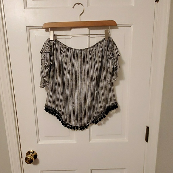 Off the shoulder top - Picture 1 of 1